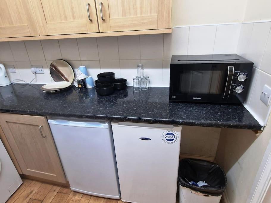 2 Bedroom Flat Close To Centre 브리스틀 외부 사진