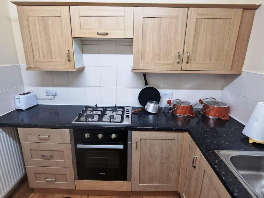 2 Bedroom Flat Close To Centre 브리스틀 외부 사진
